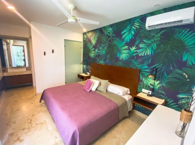 Prime Location 2-Bedroom Apartment Steps from Quinta Avenida &amp;