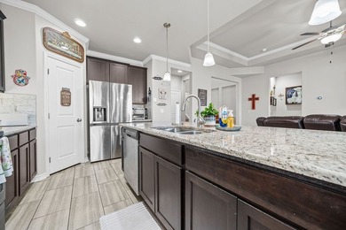Thoughtfully designed and impeccably maintained, this 4-bedroom - photo 11