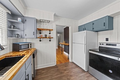 PRIME LOCATION JUST MINUTES FROM DOWNTOWN RALEIGH! This - photo 14