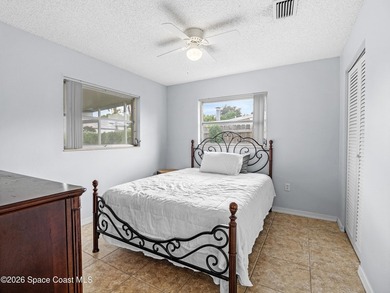 Discover the perfect blend of comfort and convenience in this - photo 19