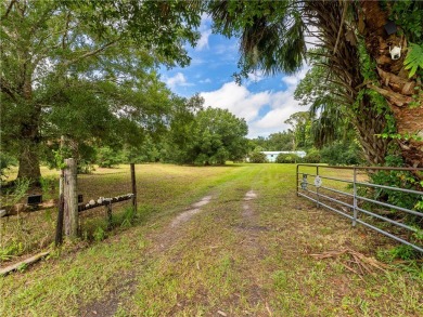 Lake Home For Sale in Okeechobee, Florida