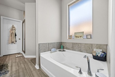 Thoughtfully designed and impeccably maintained, this 4-bedroom - photo 22