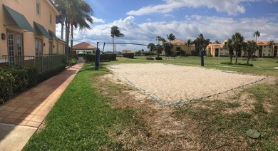 Exceptional opportunity to purchase a 2 bedroom 1 bath condo in - photo 23