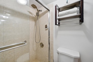 Welcome to 433 Flanders J in the highly desirable Kings Point - photo 26