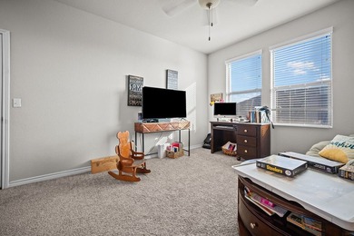 Thoughtfully designed and impeccably maintained, this 4-bedroom - photo 28
