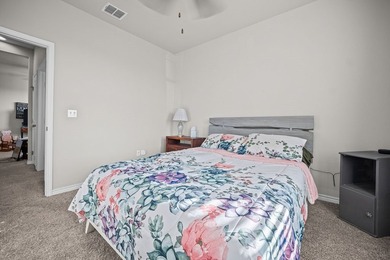 Thoughtfully designed and impeccably maintained, this 4-bedroom - photo 33