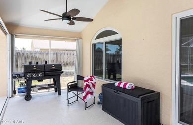 Located just minutes to the Beach or Intracoastal River in the - photo 38