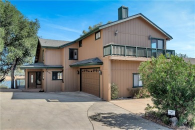 Lake Nacimiento Home For Sale in Bradley California