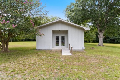 Additional listing photo 1