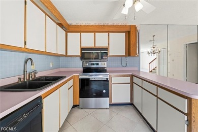 Welcome to this 2-bedroom, 2-bath townhome in Parkwoods, a - photo 14