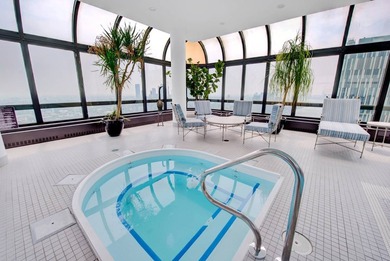 Welcome to this extraordinary, updated 3-bedroom, 3.5-bathroom - photo 8