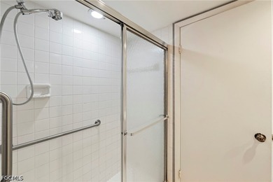 Welcome to this 2-bedroom, 2-bath townhome in Parkwoods, a - photo 20