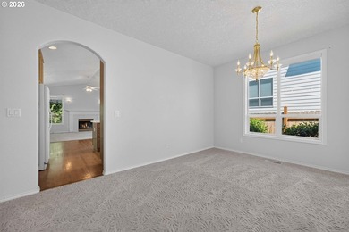 Quality Built Custom one-level home that backs to Kelly Creek - photo 4
