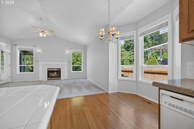Quality Built Custom one-level home that backs to Kelly Creek - photo 8
