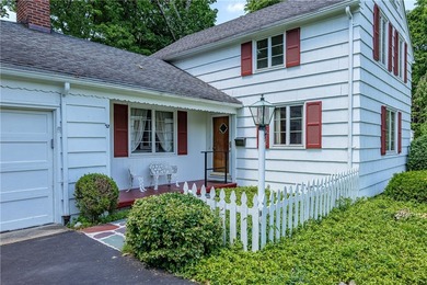 Welcome to 33 Irving Rd! This colonial in the heart of Brighton - photo 4