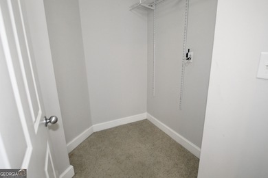 Amazing location in Decatur by universities and close by