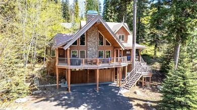 Rare opportunity to own a stunning log cabin retreat PLUS an - photo 1