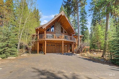 Rare opportunity to own a stunning log cabin retreat PLUS an - photo 2