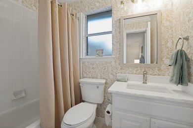 Old World French elegance meets the North Dallas luxury - photo 28