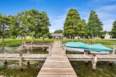 Located in the highly desirable 55+ community of Lake Point - photo 36