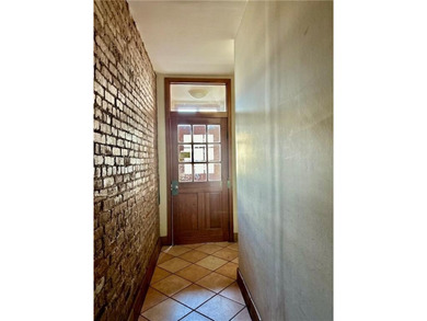 Beautifully renovated six family building in Prime Bay Ridge - photo 4