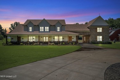 MODERN FARMHOUSE ESTATE ONLY 3 YEARS OLD! on 10 acres in - photo 12