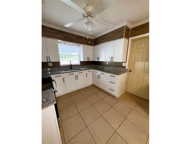 Welcome to 1708 E Main Street, Lakeland, FL! This beautifully - photo 13