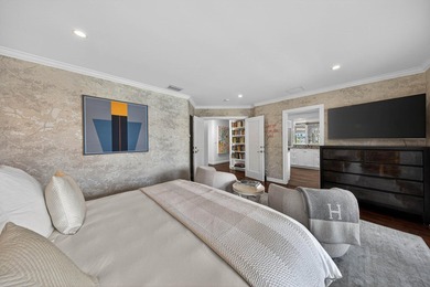 An exceptional waterfront estate in the coveted Rio Vista - photo 15