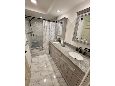 Welcome to 1708 E Main Street, Lakeland, FL! This beautifully - photo 18