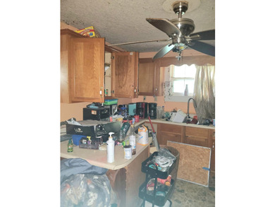 Endless potential awaits! This 2-bedroom, 1-bath fixer-upper - photo 20