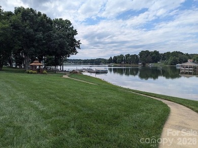 New price improvement!! A beautiful lakefront condo at Moss Lake - photo 3