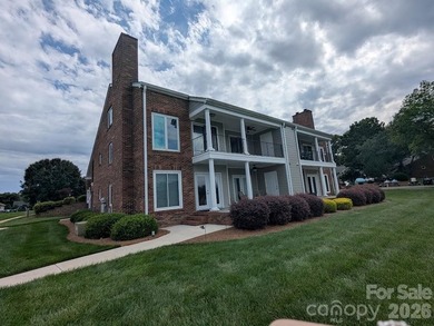 New price improvement!! A beautiful lakefront condo at Moss Lake - photo 4