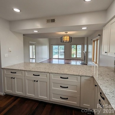 New price improvement!! A beautiful lakefront condo at Moss Lake - photo 5