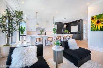 BEST VALUE PENTHOUSE WITH PRIVATE ROOFTOP IN THE WEST LOOP! LAST