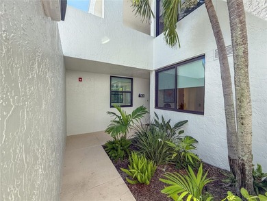 Welcome to this beautifully appointed ground floor residence - photo 3