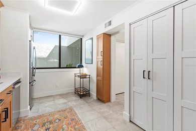 Welcome to this beautifully appointed ground floor residence - photo 8