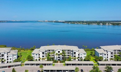 Seeking SUNSETS and Full RIVER VIEWS and a marina with boat - photo 3