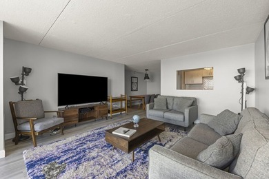 Beautifully updated corner unit in the sought after Cove Landing - photo 9