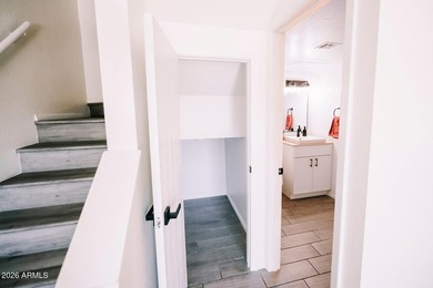 Don't miss this beautifully updated condo with all the amenities - photo 17