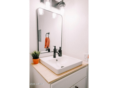 Don't miss this beautifully updated condo with all the amenities - photo 18
