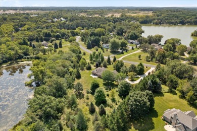 Lake Home For Sale in Oconomowoc, Wisconsin