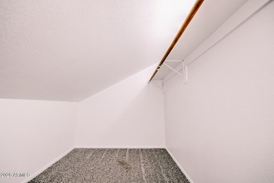 Don't miss this beautifully updated condo with all the amenities - photo 34