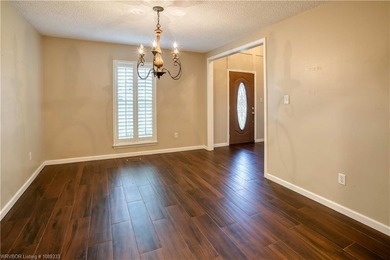 Beautifully updated 4 bedroom, 3 bath home located on a - photo 5