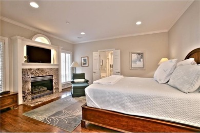 Beautiful home in exclusive Mira Vista! Stately - photo 9