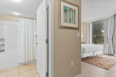 This beautifully updated condo offers an oversized kitchen - photo 11