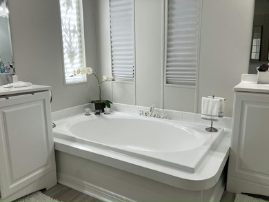 Beautifully remodeled 3BR/2BA home in a vibrant 55+ active - photo 14