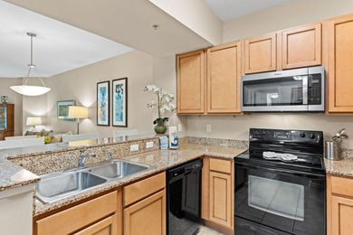This beautifully updated condo offers an oversized kitchen - photo 22