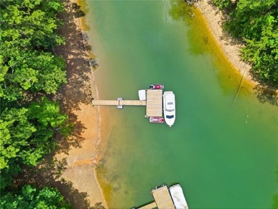 Beautiful End Unit Townhome walking distance to Lake Lanier with - photo 3