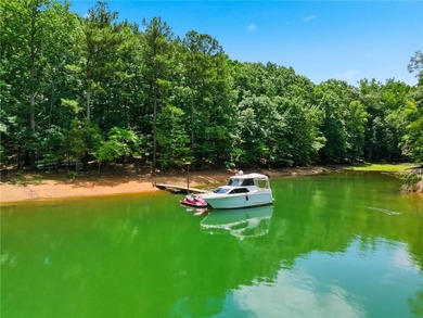 Beautiful End Unit Townhome walking distance to Lake Lanier with - photo 4