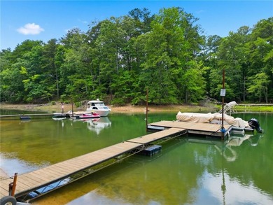 Beautiful End Unit Townhome walking distance to Lake Lanier with - photo 6